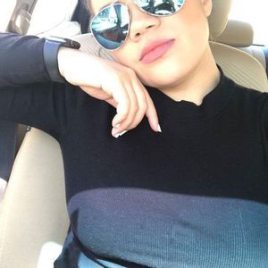 Meet your Posher, Edlee